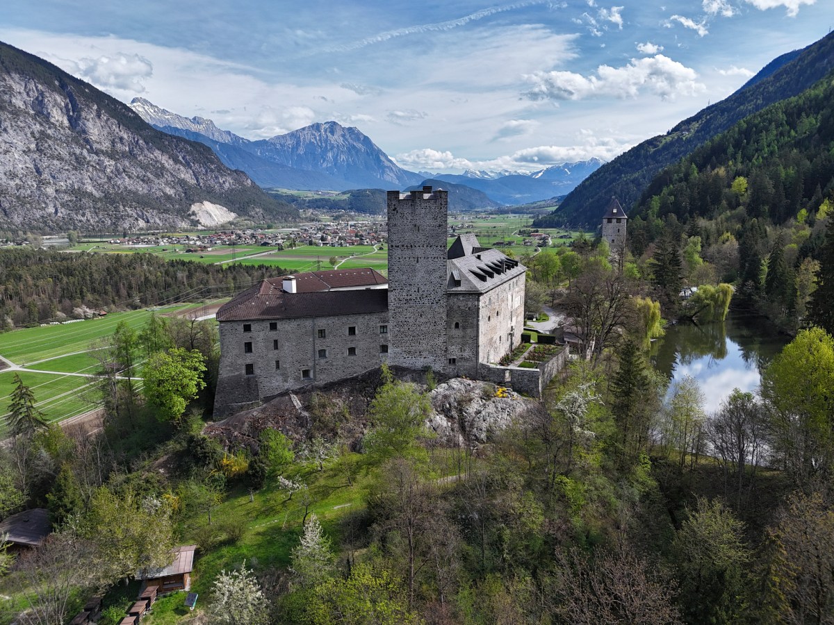 Silz, Burg Sankt Petersberg