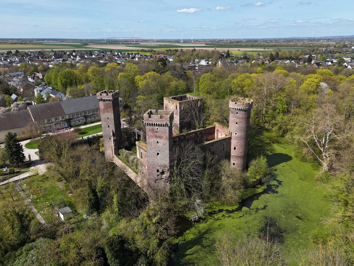Erftstadt, Landesburg Lechenich